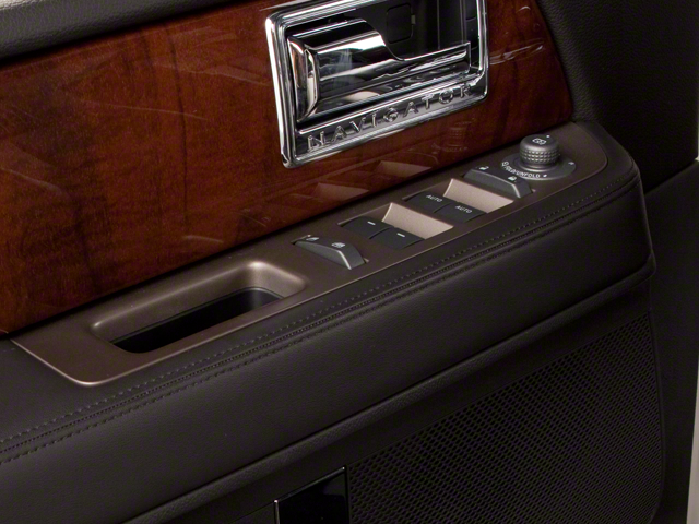 2011 Lincoln Navigator Base 101A