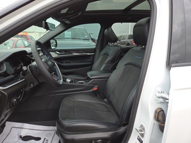 2024 Jeep Grand Cherokee Trailhawk 4xe AFB