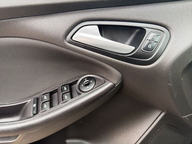 2015 Ford Focus SE 200A