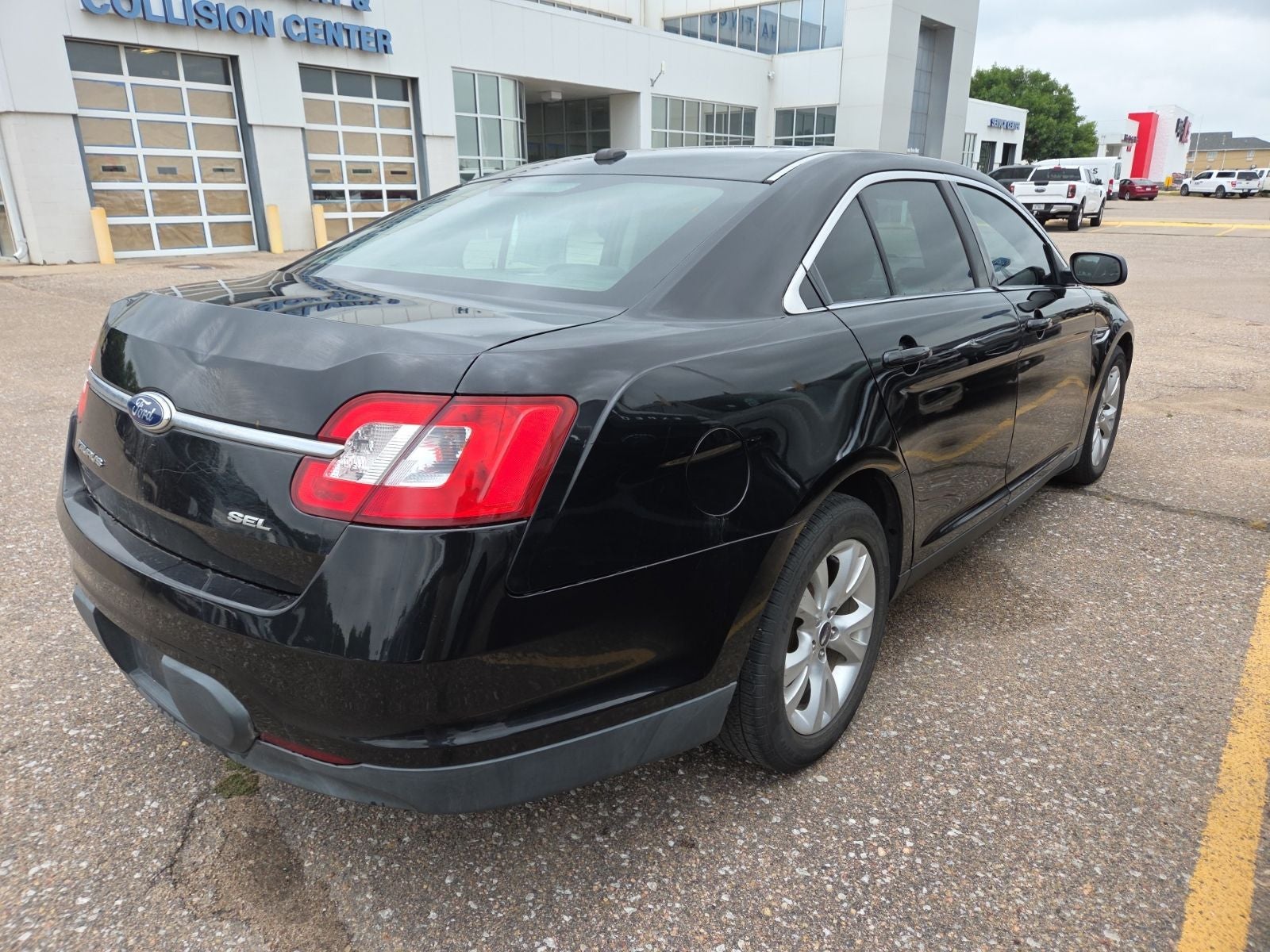 2011 Ford Taurus SEL 200A