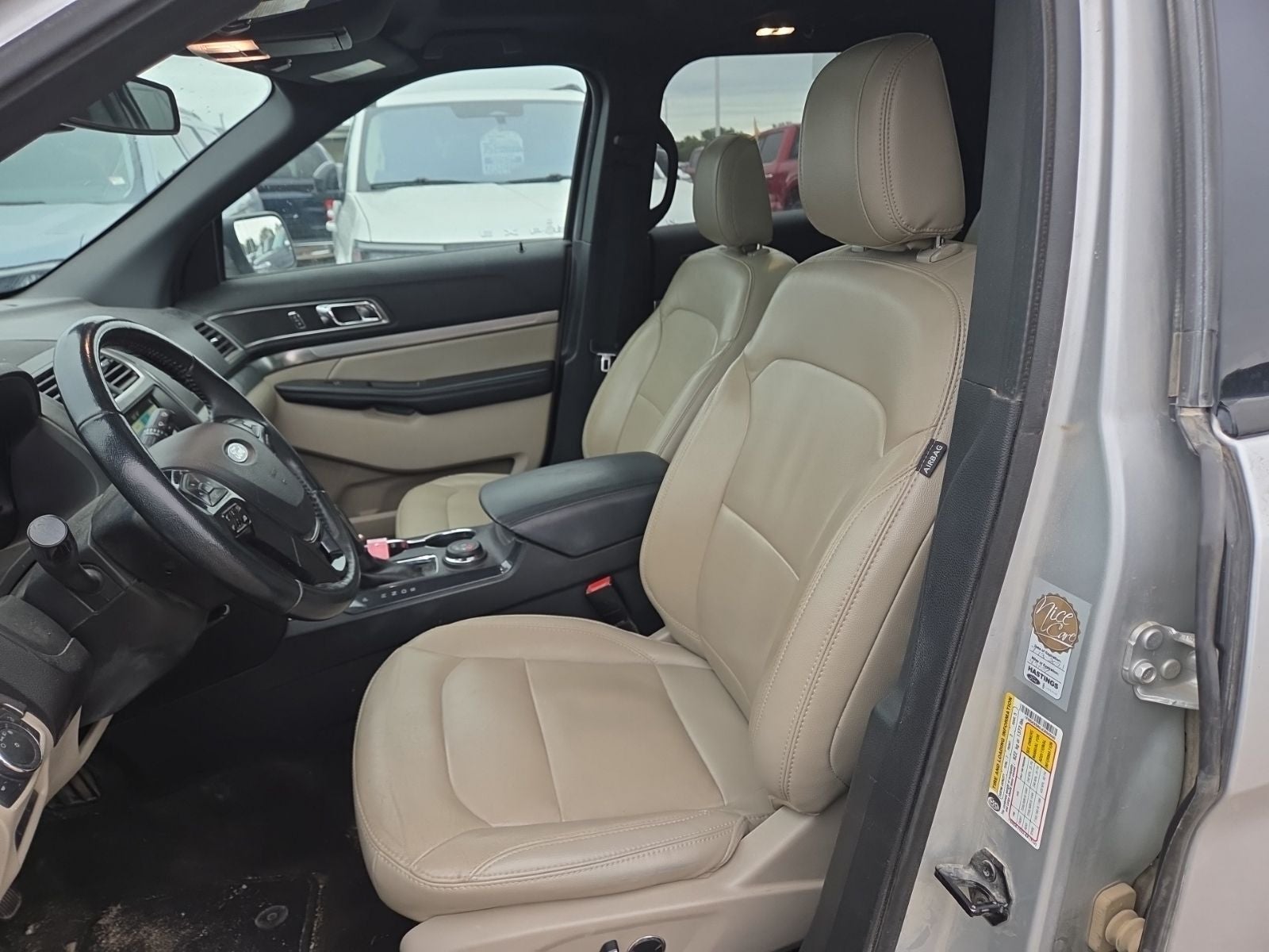 2018 Ford Explorer XLT 202A
