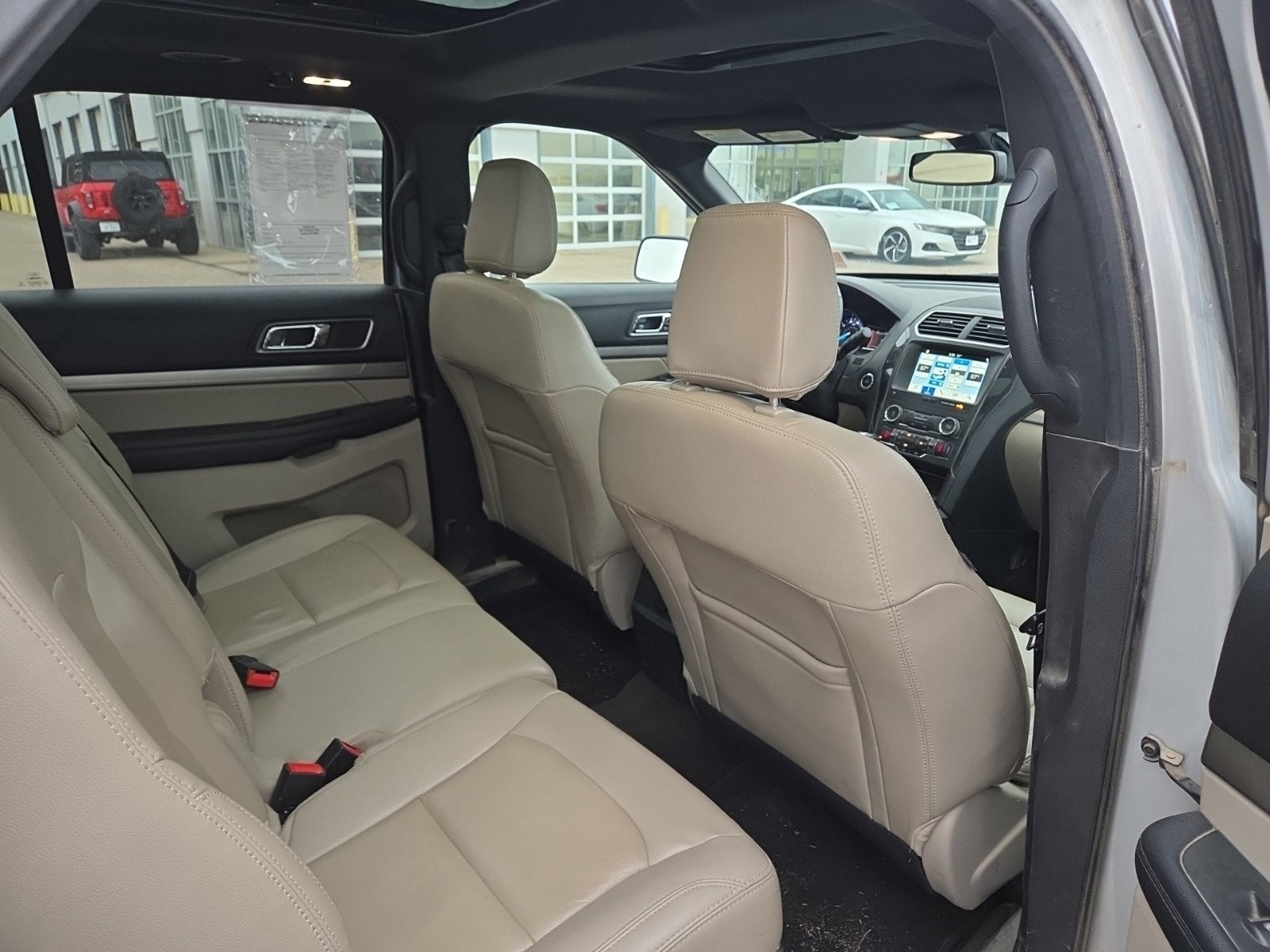 2018 Ford Explorer XLT 202A