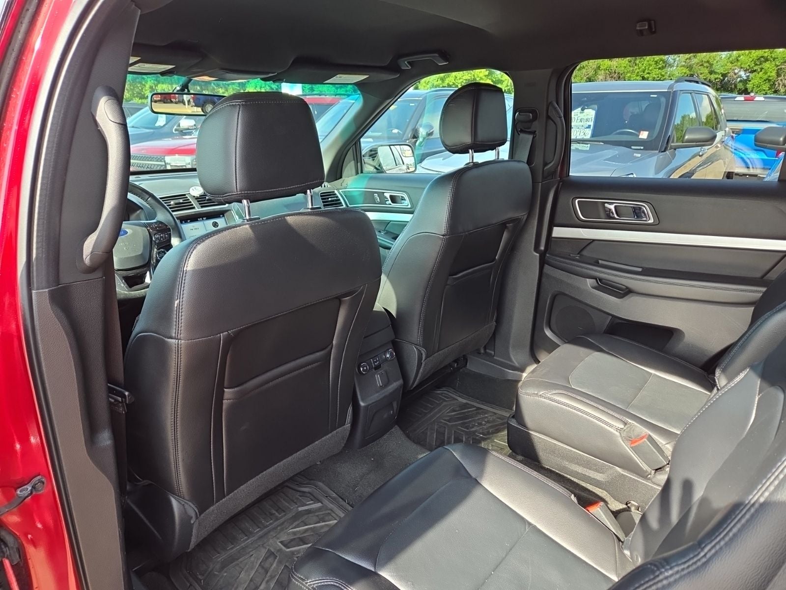 2017 Ford Explorer XLT 202A