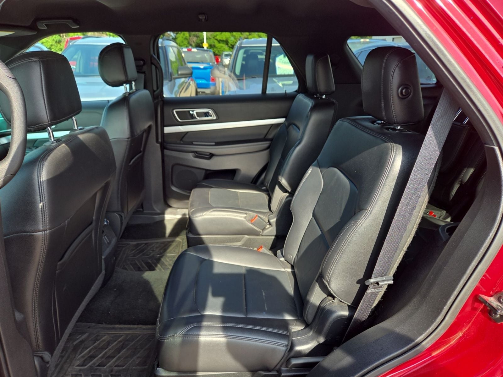 2017 Ford Explorer XLT 202A