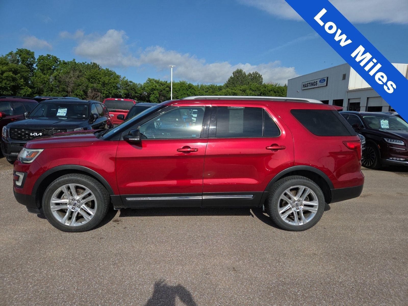 2017 Ford Explorer XLT 202A
