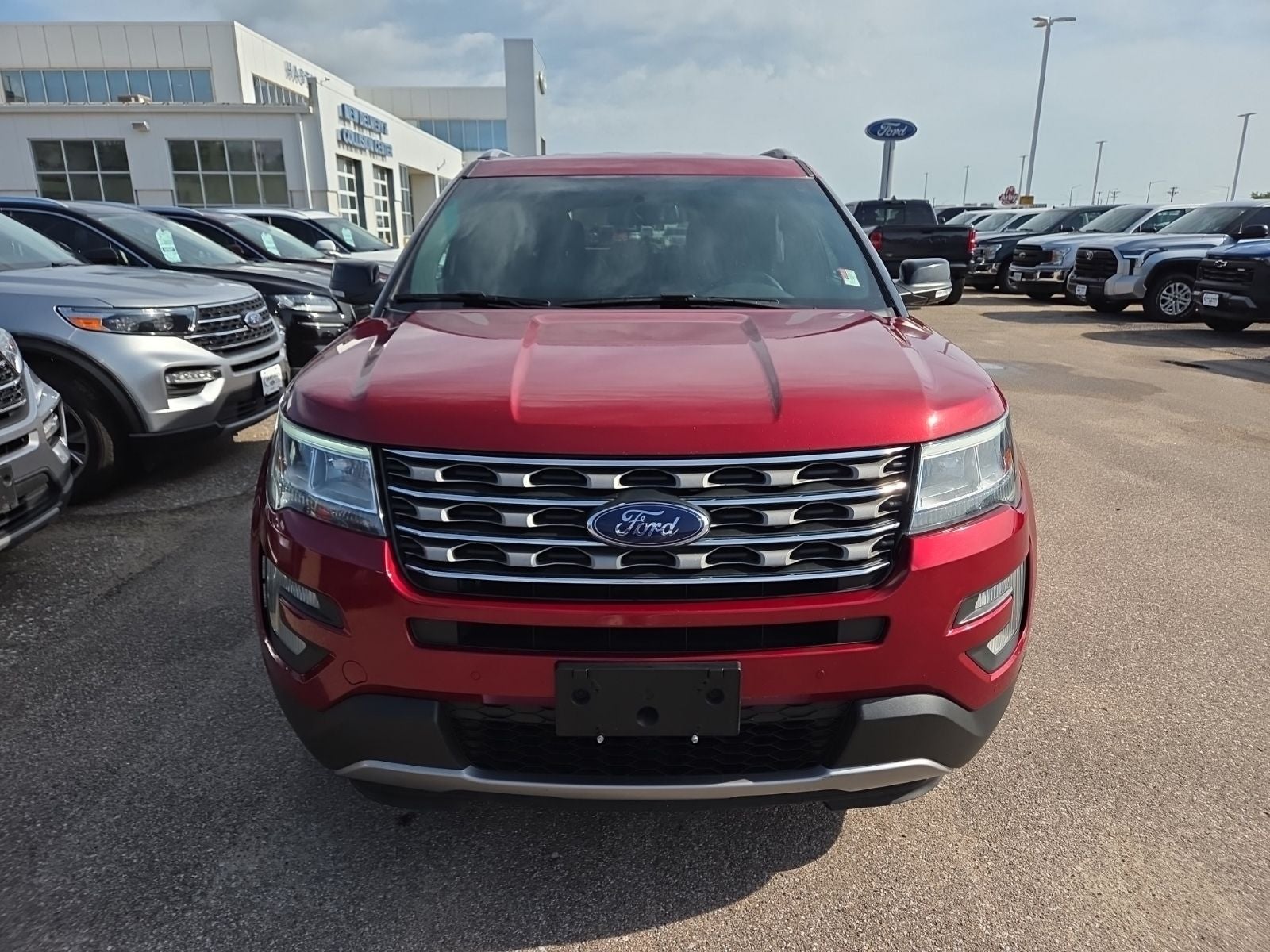 2017 Ford Explorer XLT 202A