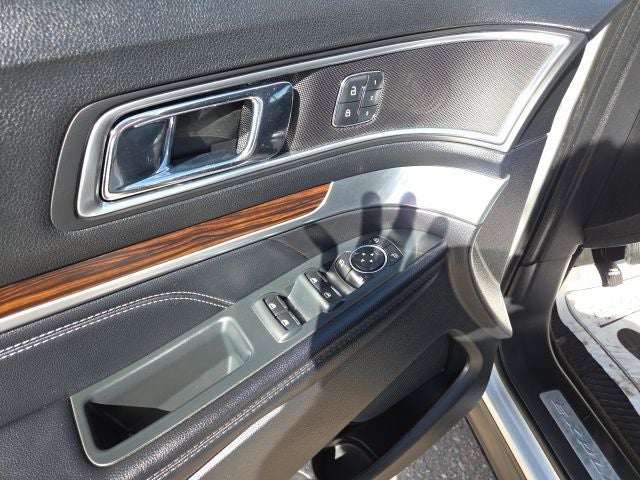 2017 Ford Explorer Limited 300A