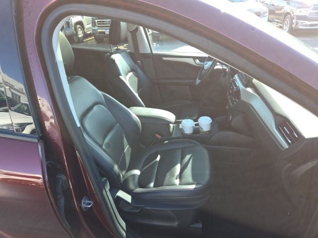 2021 Ford Escape SEL 303A