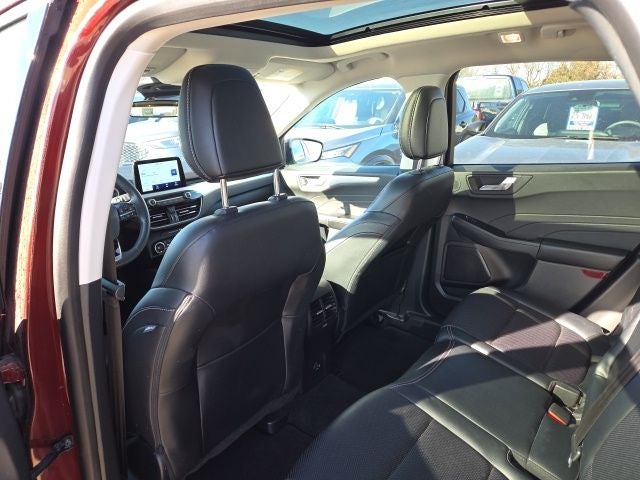 2021 Ford Escape SEL 303A