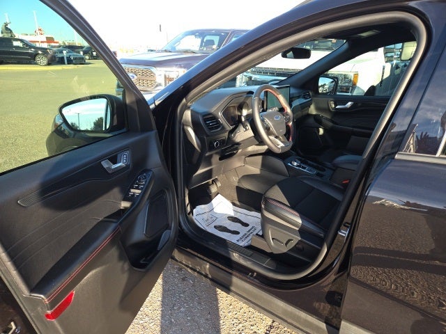 2025 Ford Escape ST-Line 300A