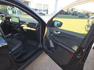 2025 Ford Escape ST-Line 300A