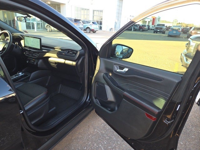 2025 Ford Escape ST-Line 300A