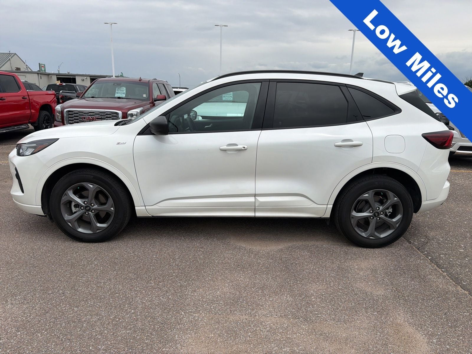 2023 Ford Escape ST-Line 300A