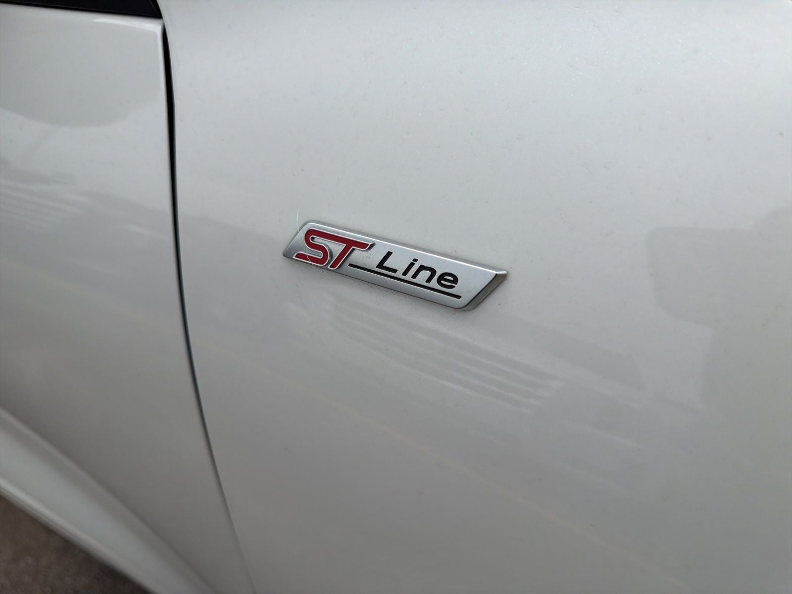 2023 Ford Escape ST-Line 300A