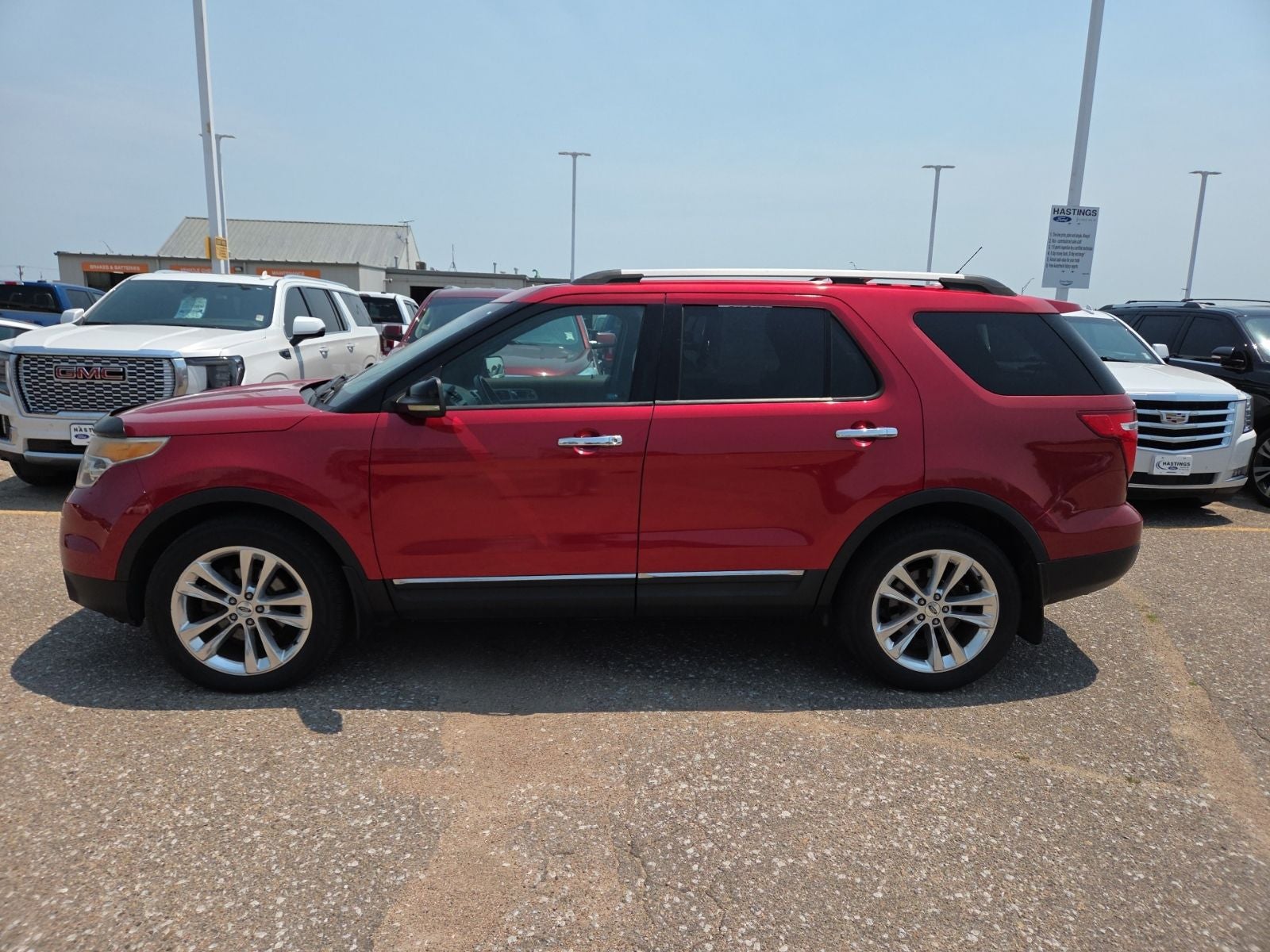 Used 2011 Ford Explorer XLT with VIN 1FMHK8D89BGA07126 for sale in Hastings, NE