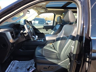 2024 Ford Expedition Max XLT 202A