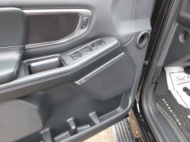 2025 Ford Expedition Max Platinum Stealth 600A