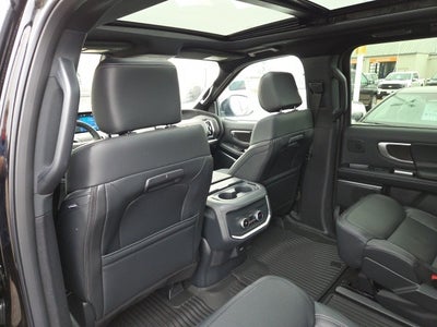 2025 Ford Expedition Max Platinum Stealth 600A