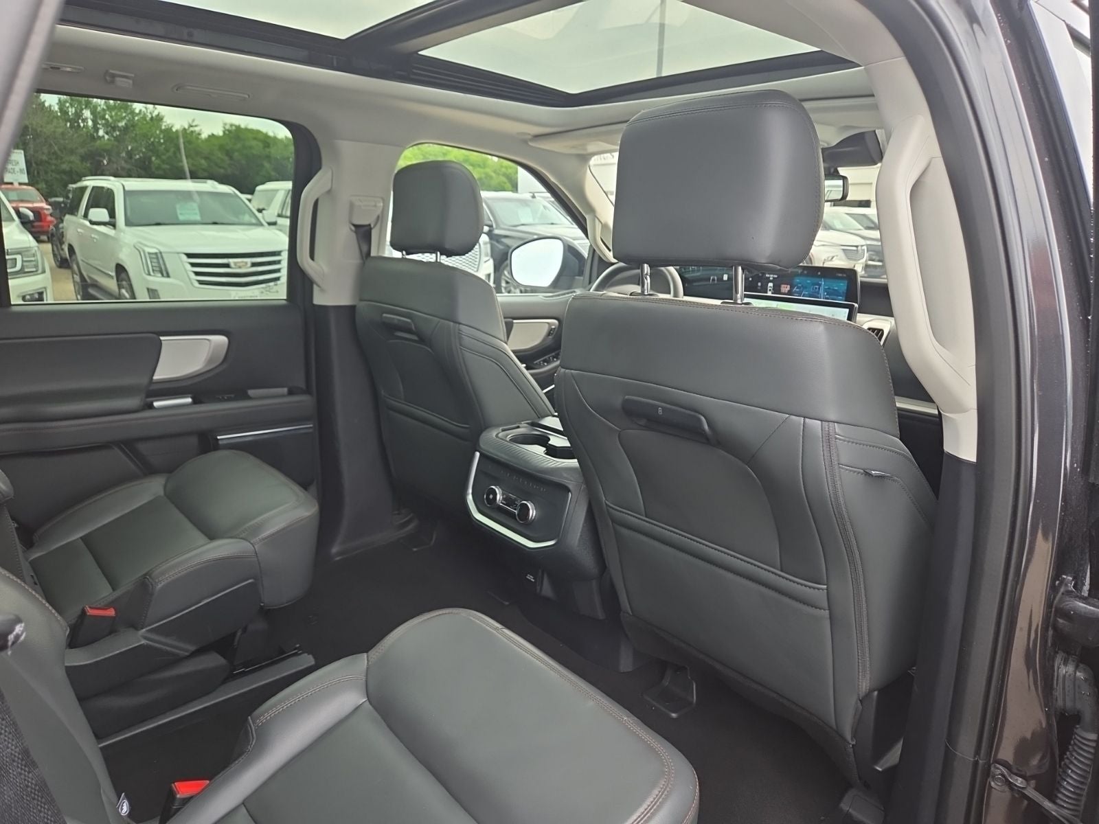 2025 Ford Expedition Active 202A