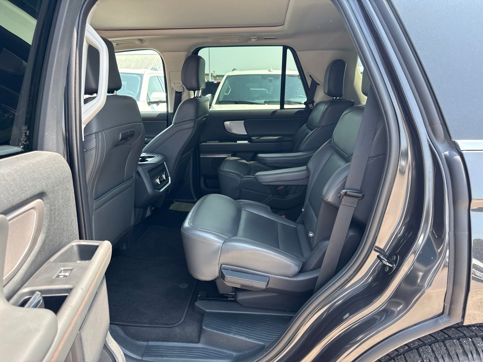 2025 Ford Expedition Active 202A