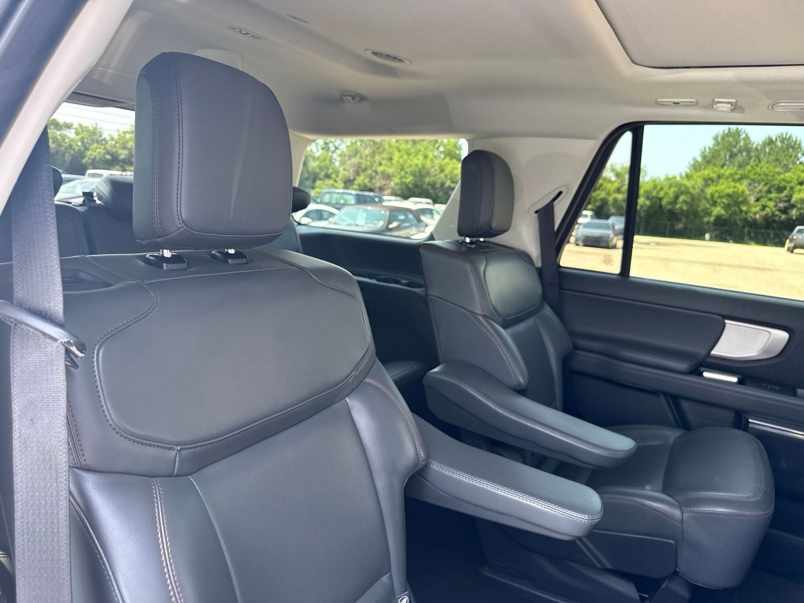 2025 Ford Expedition Active 202A