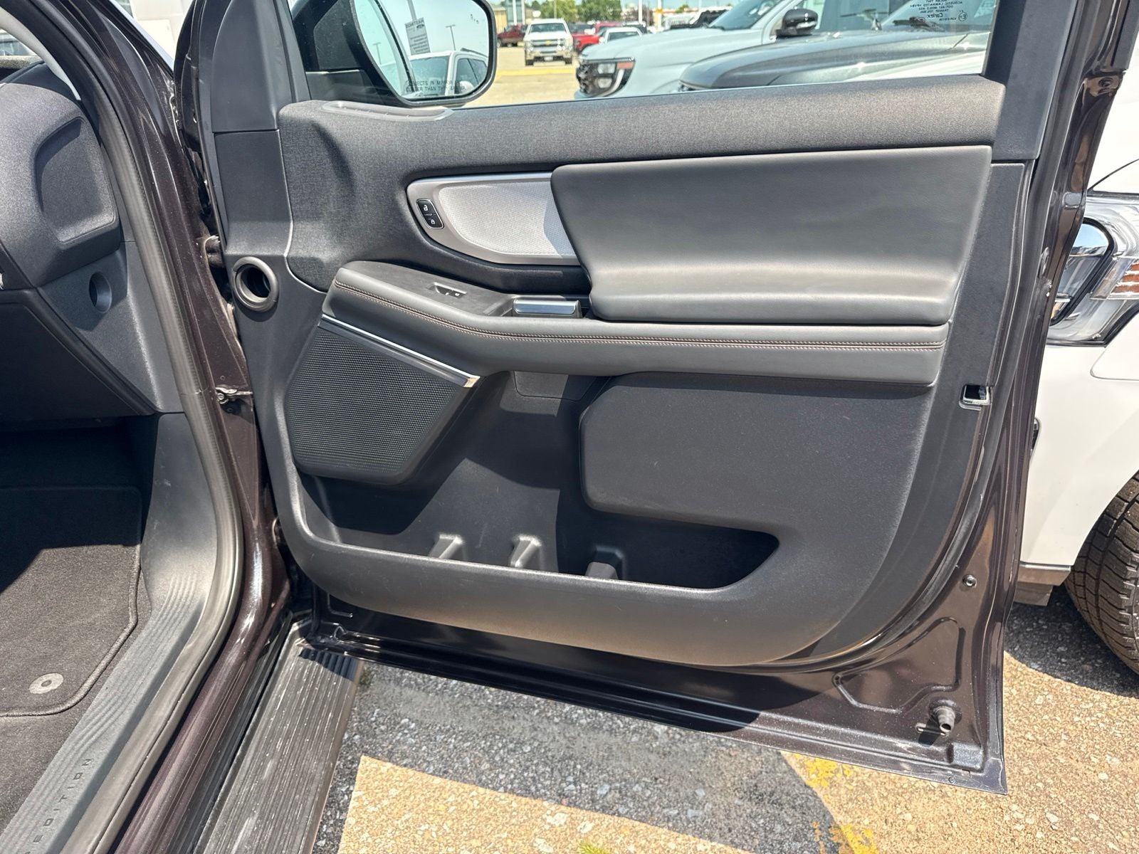 2025 Ford Expedition Active 202A