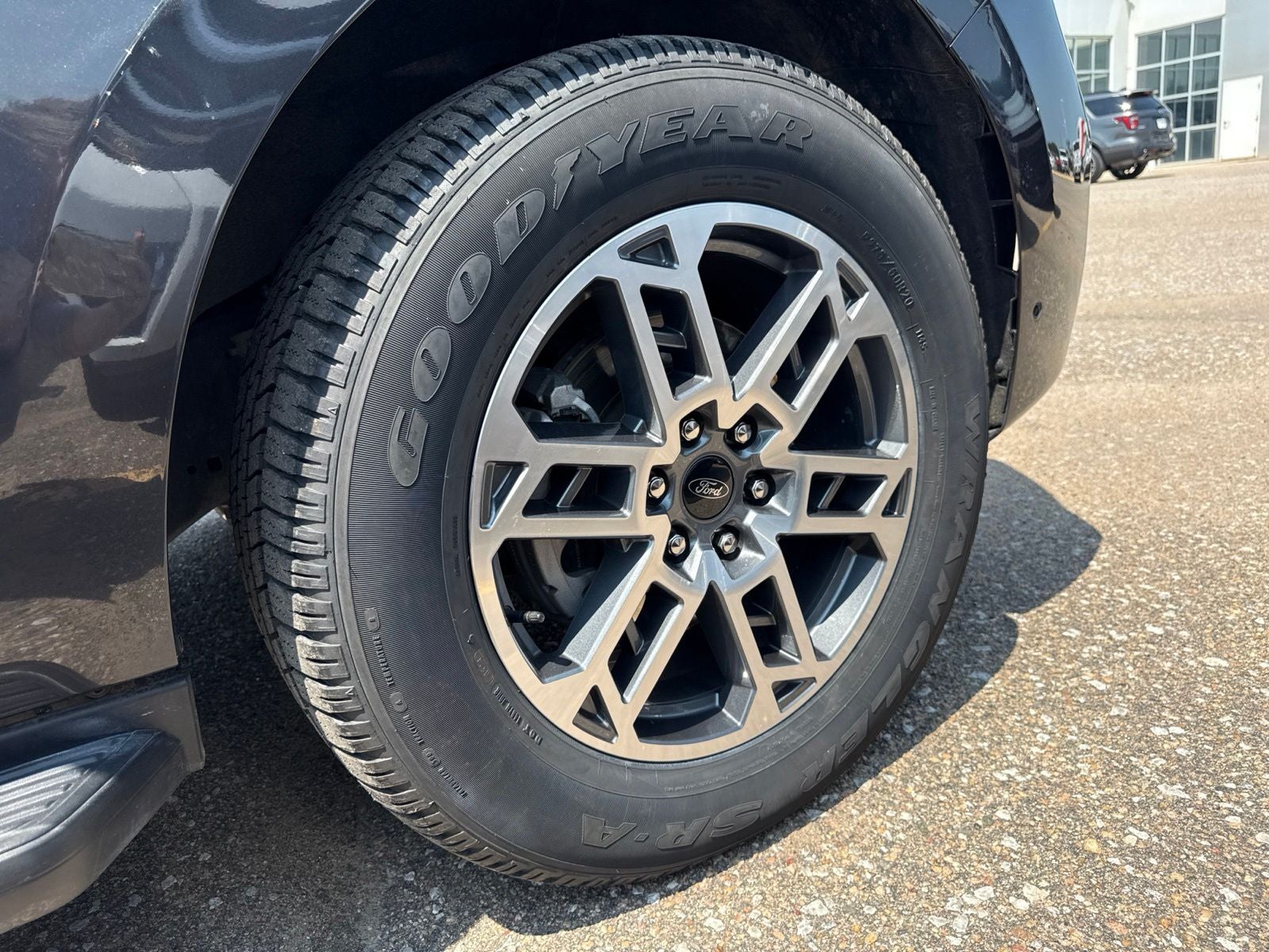 2025 Ford Expedition Active 202A