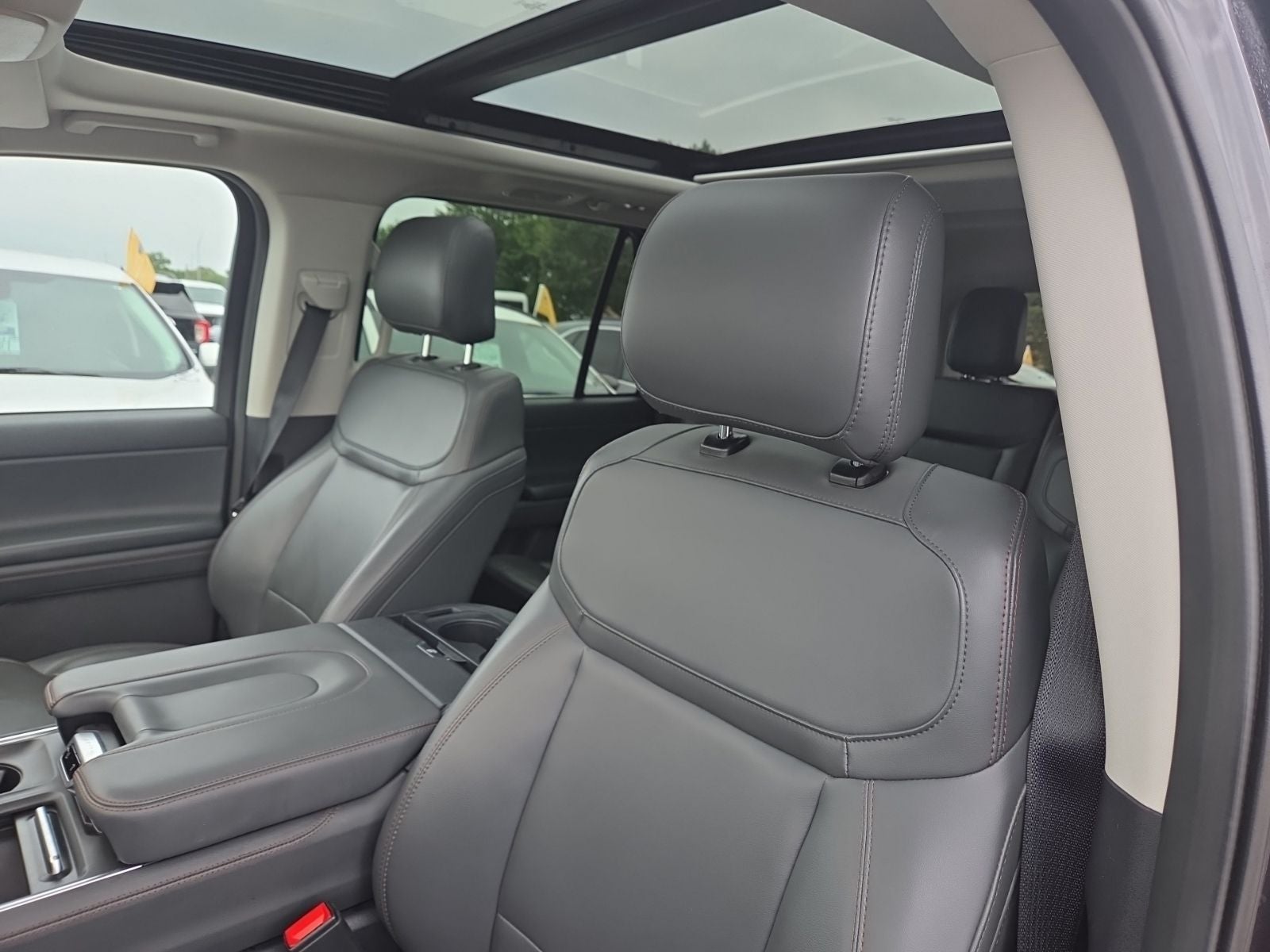 2025 Ford Expedition Active 202A