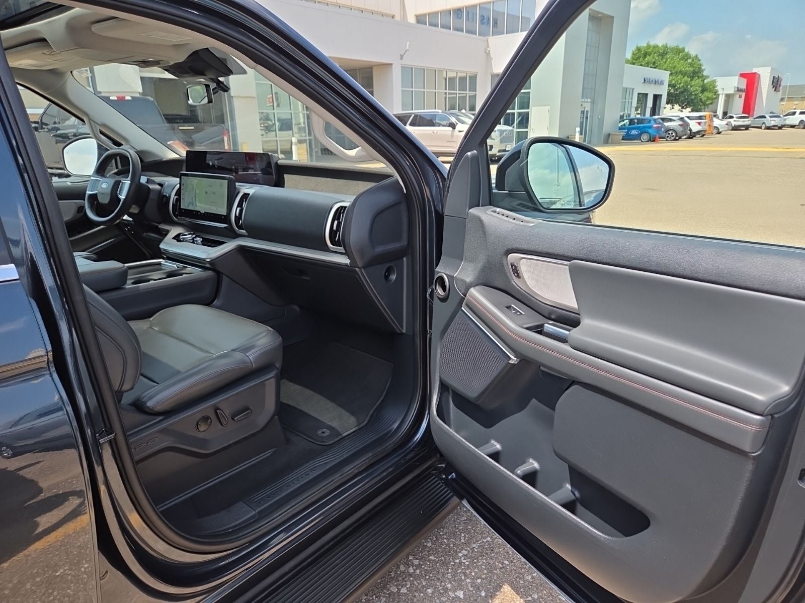2025 Ford Expedition Active 202A