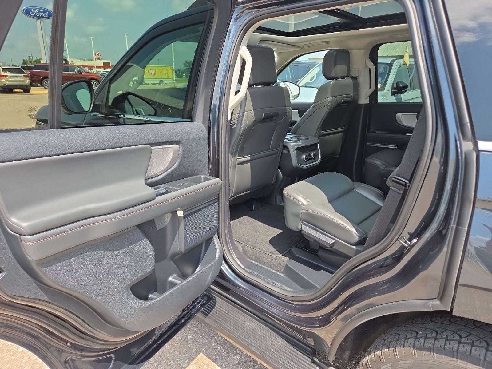 2025 Ford Expedition Active 202A