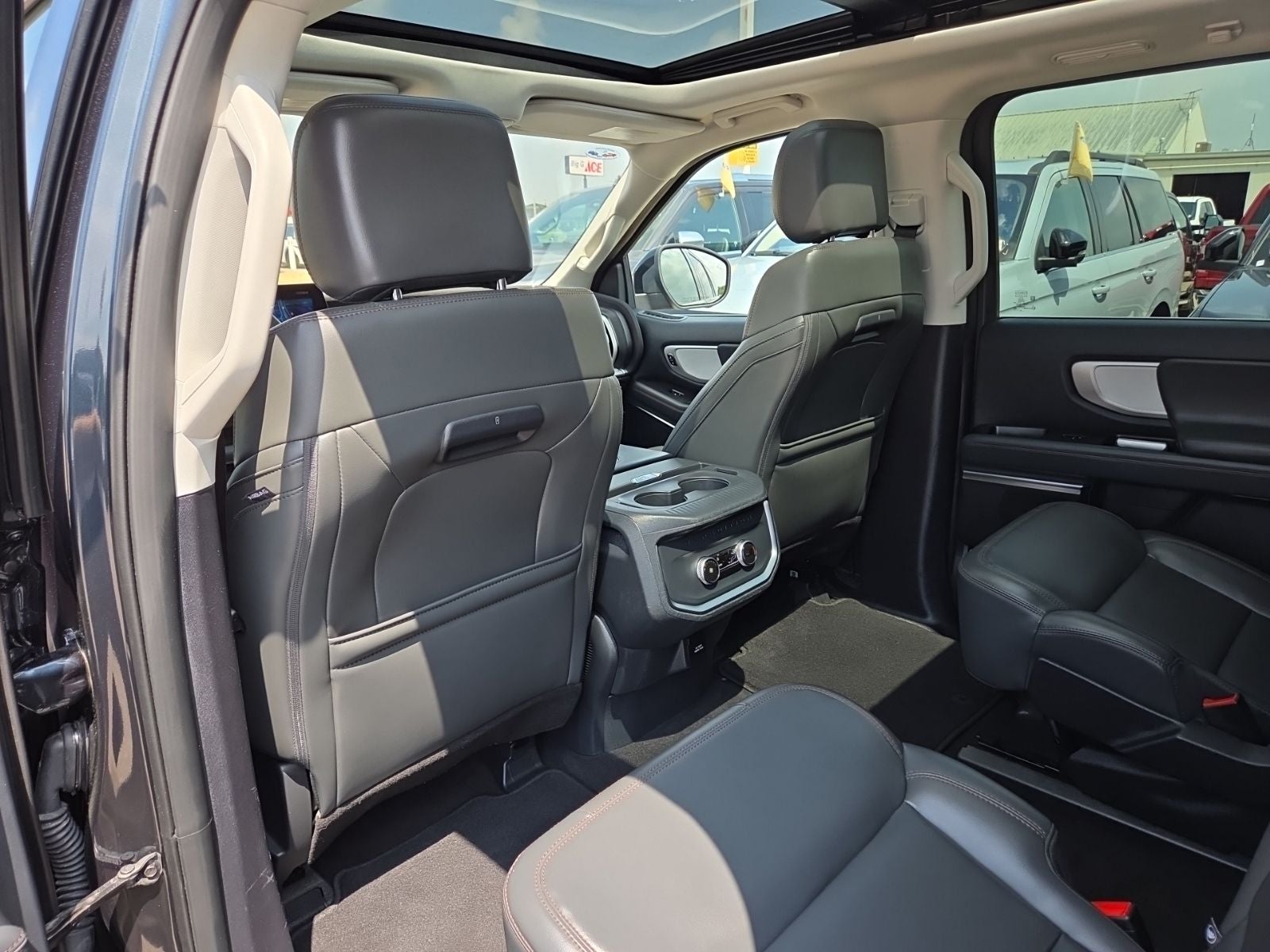 2025 Ford Expedition Active 202A