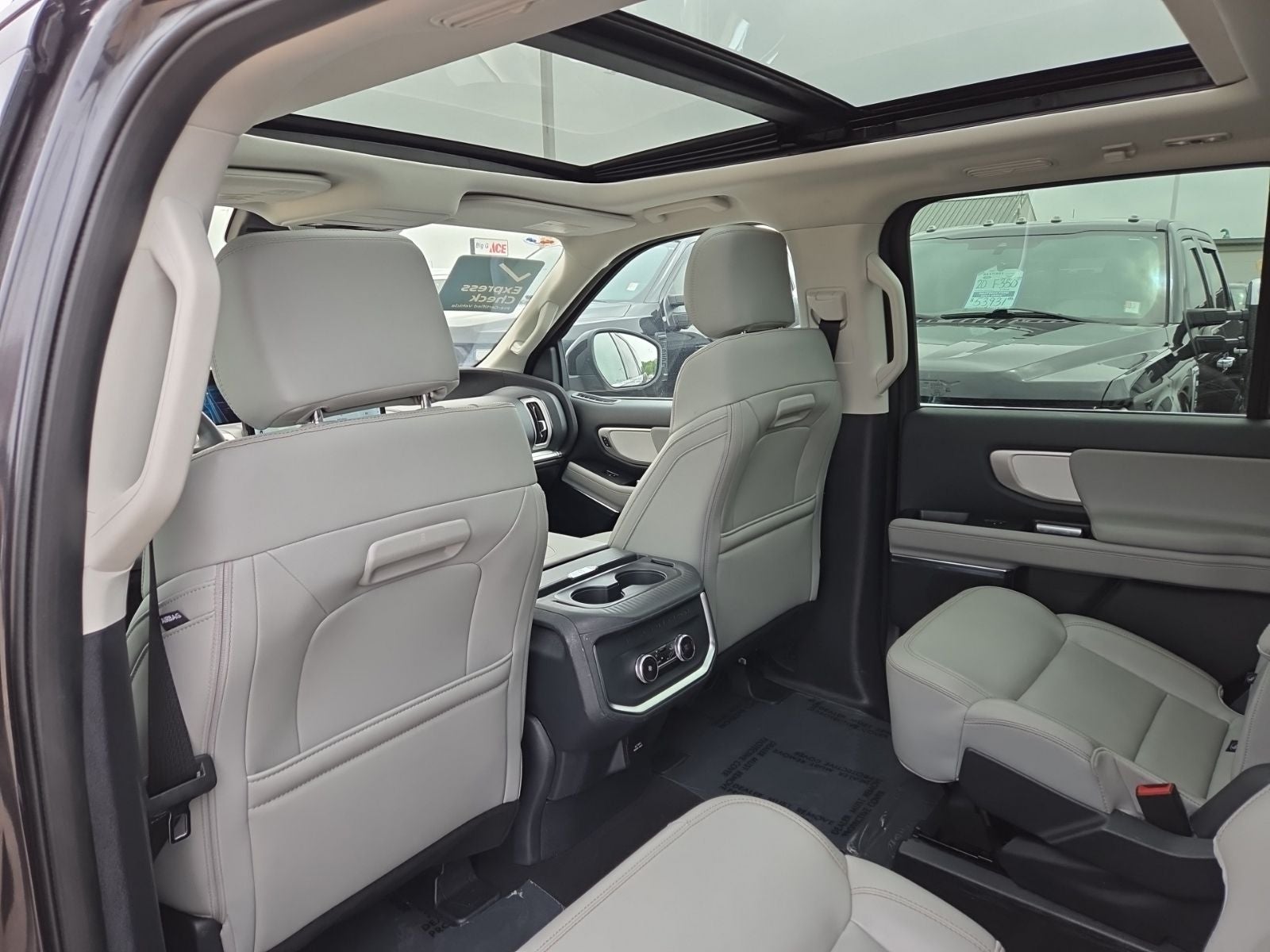 2025 Ford Expedition Active 202A