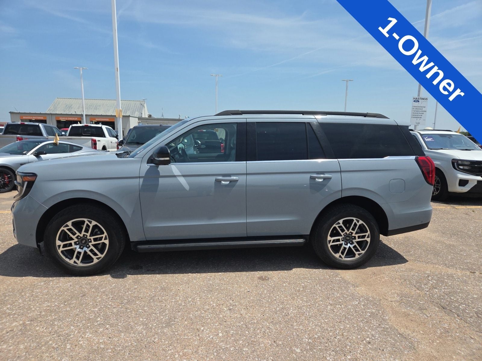 2025 Ford Expedition Active 202A