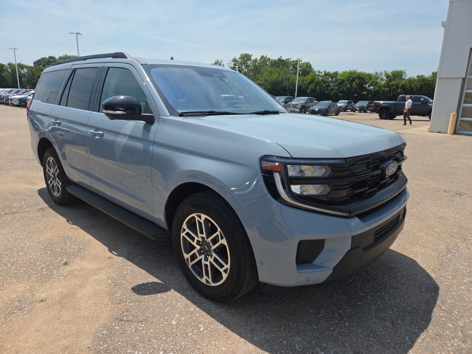 2025 Ford Expedition Active 202A