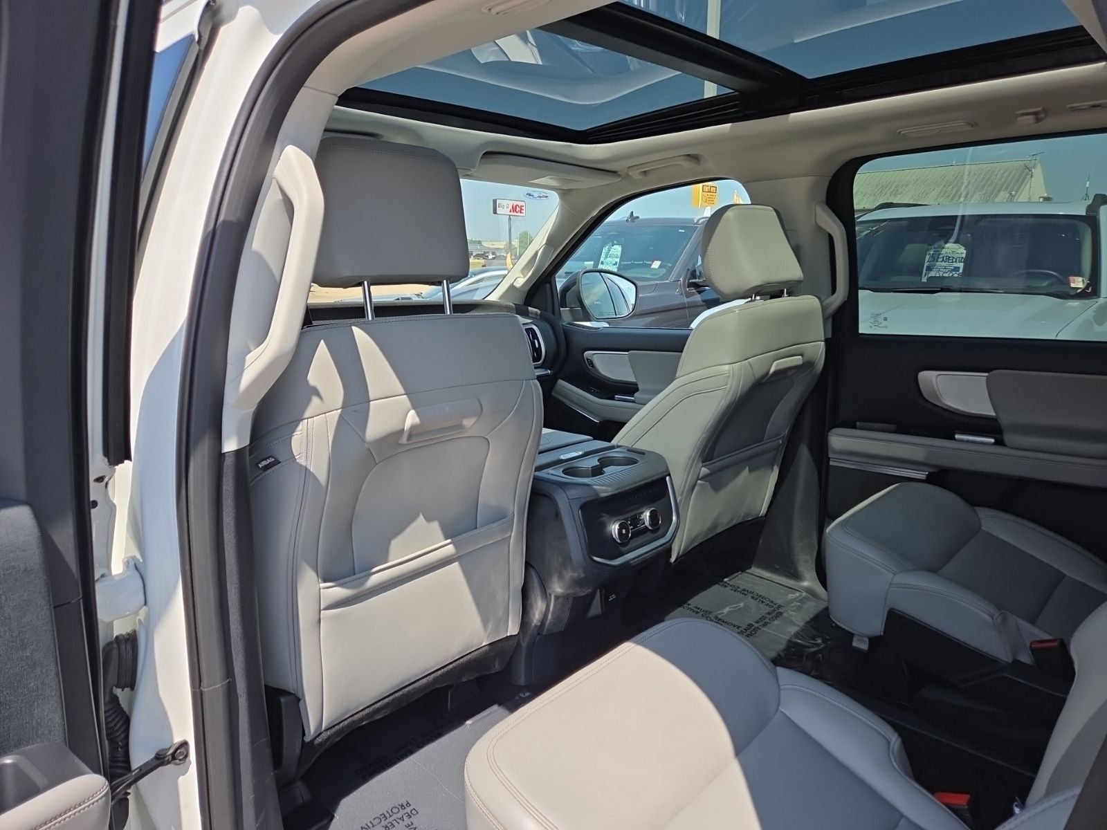 2025 Ford Expedition Active 202A
