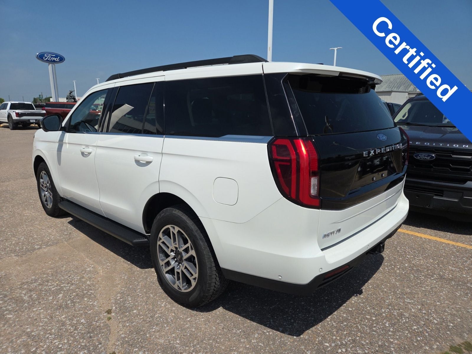 2025 Ford Expedition Active 202A