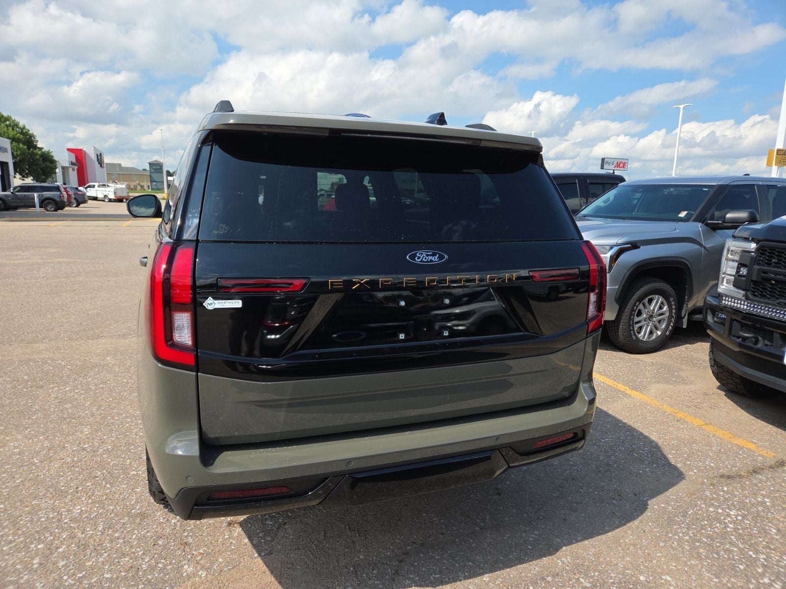 2025 Ford Expedition Tremor 501A