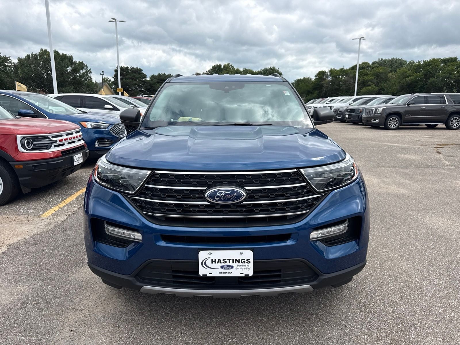 2023 Ford Explorer XLT 202A