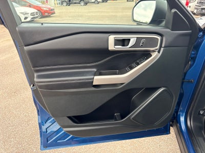 2023 Ford Explorer XLT 202A