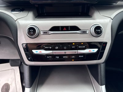 2023 Ford Explorer XLT 202A