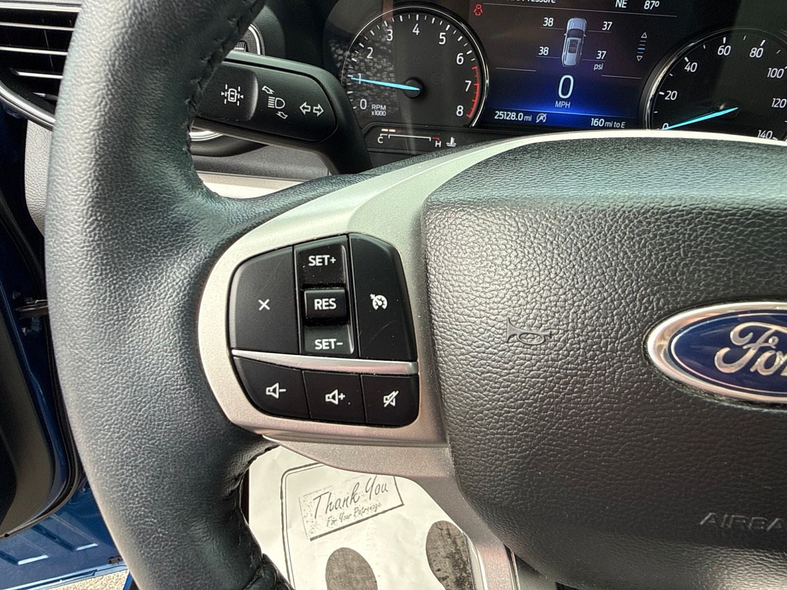2023 Ford Explorer XLT 202A
