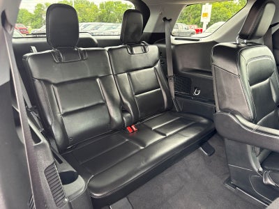 2023 Ford Explorer XLT 202A