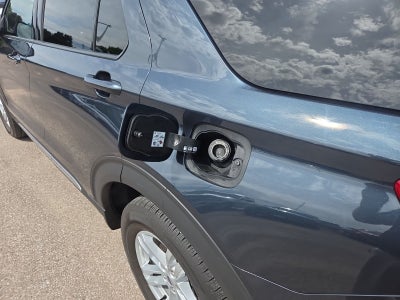 2023 Ford Explorer XLT 202A