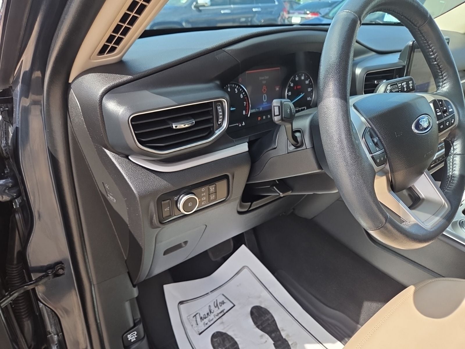 2023 Ford Explorer XLT 202A