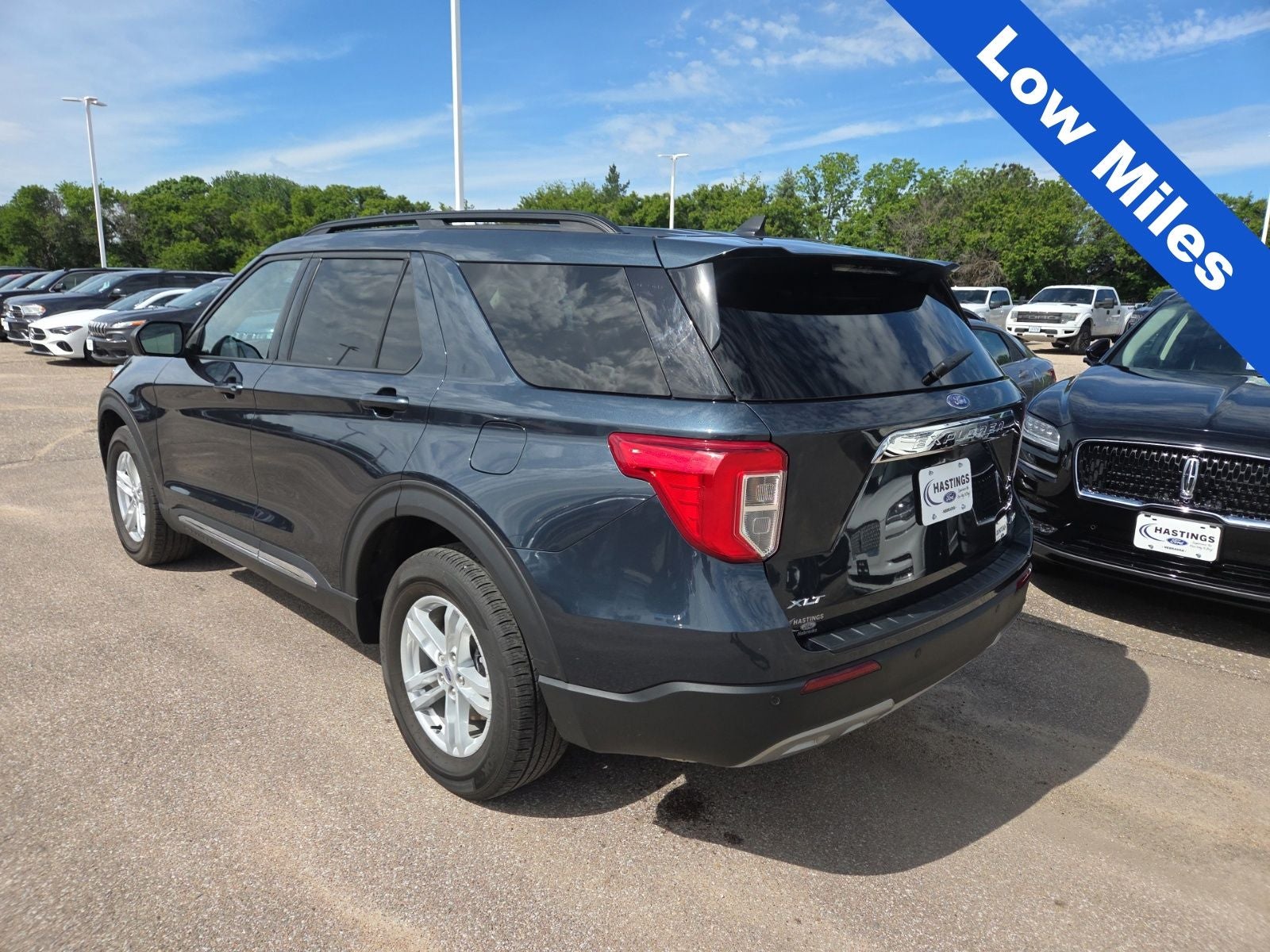 2023 Ford Explorer XLT 202A