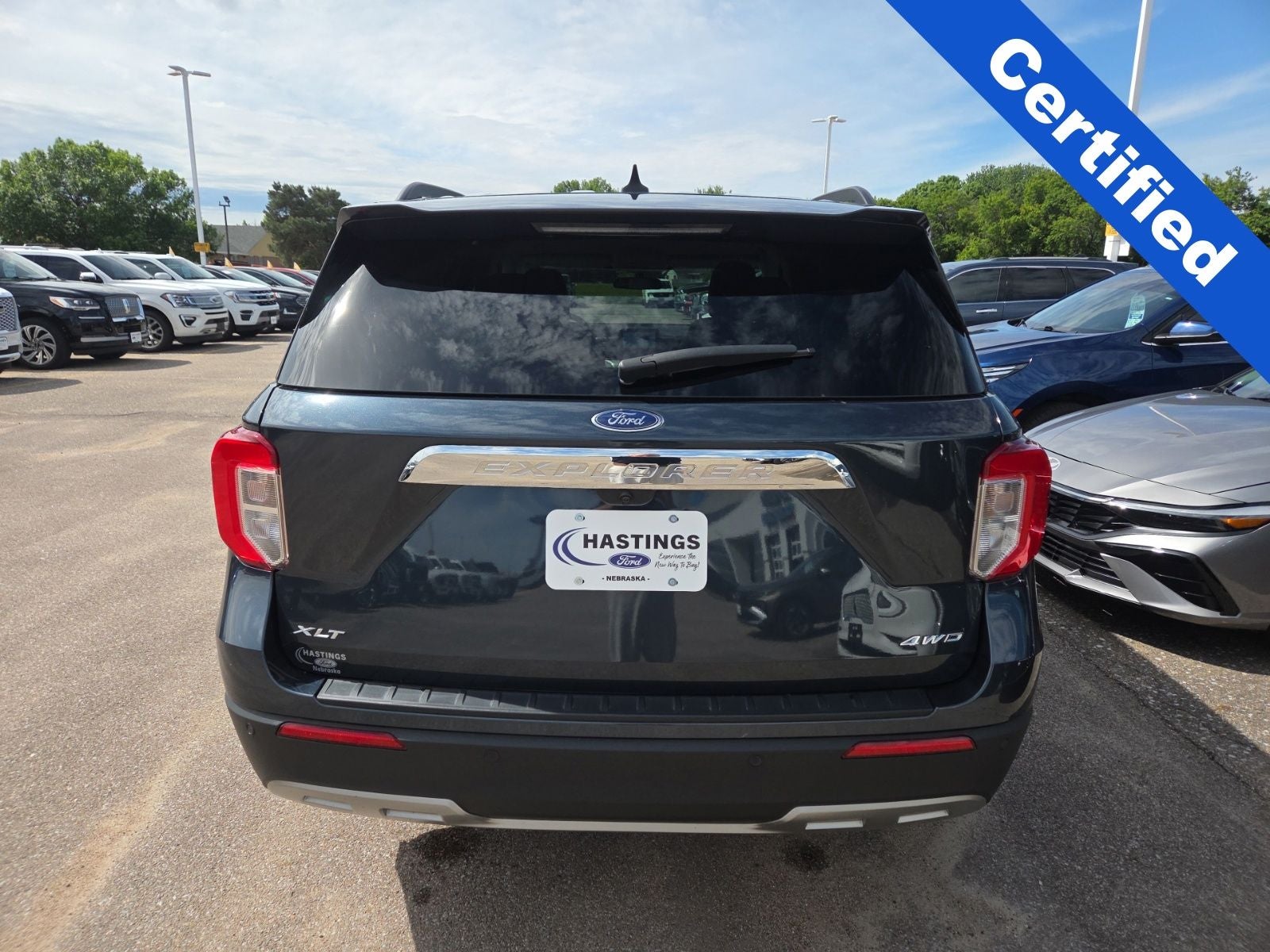 2023 Ford Explorer XLT 202A