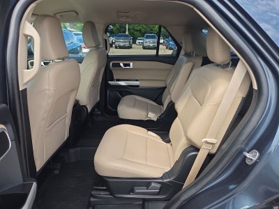 2023 Ford Explorer XLT 202A