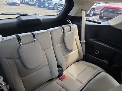 2023 Ford Explorer XLT 202A