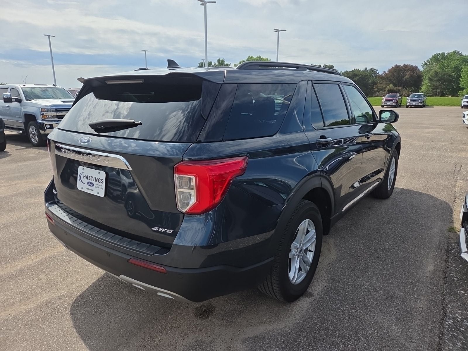 2023 Ford Explorer XLT 202A