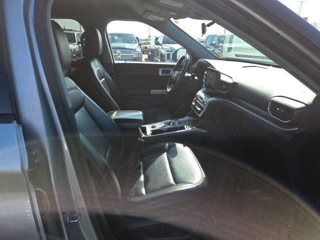 2020 Ford Explorer XLT 202A